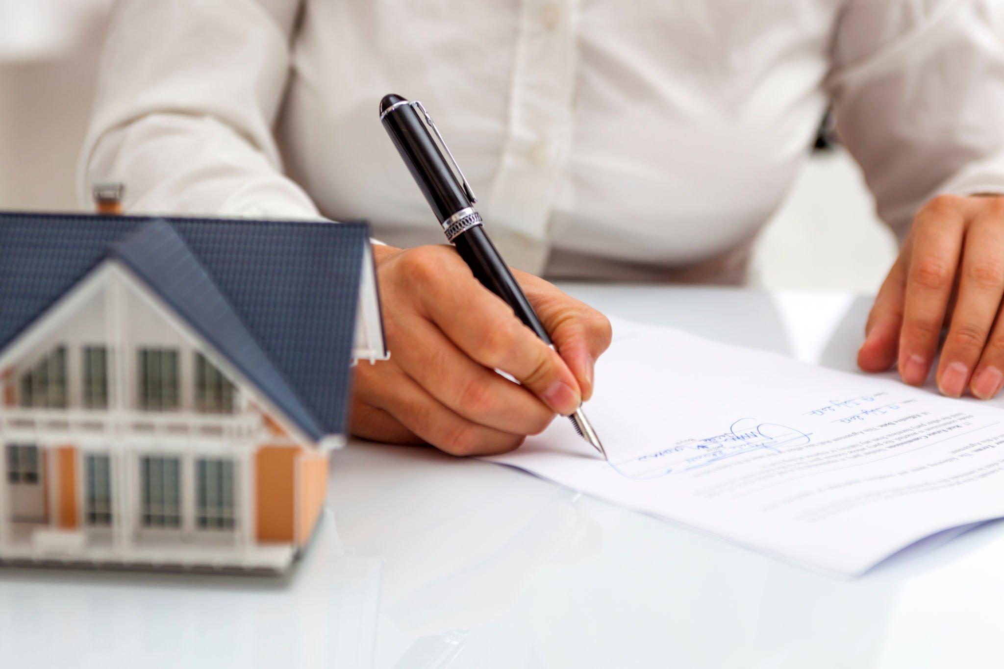 Hiring A Property Insurance Attorney The Cost Of A Professional 
