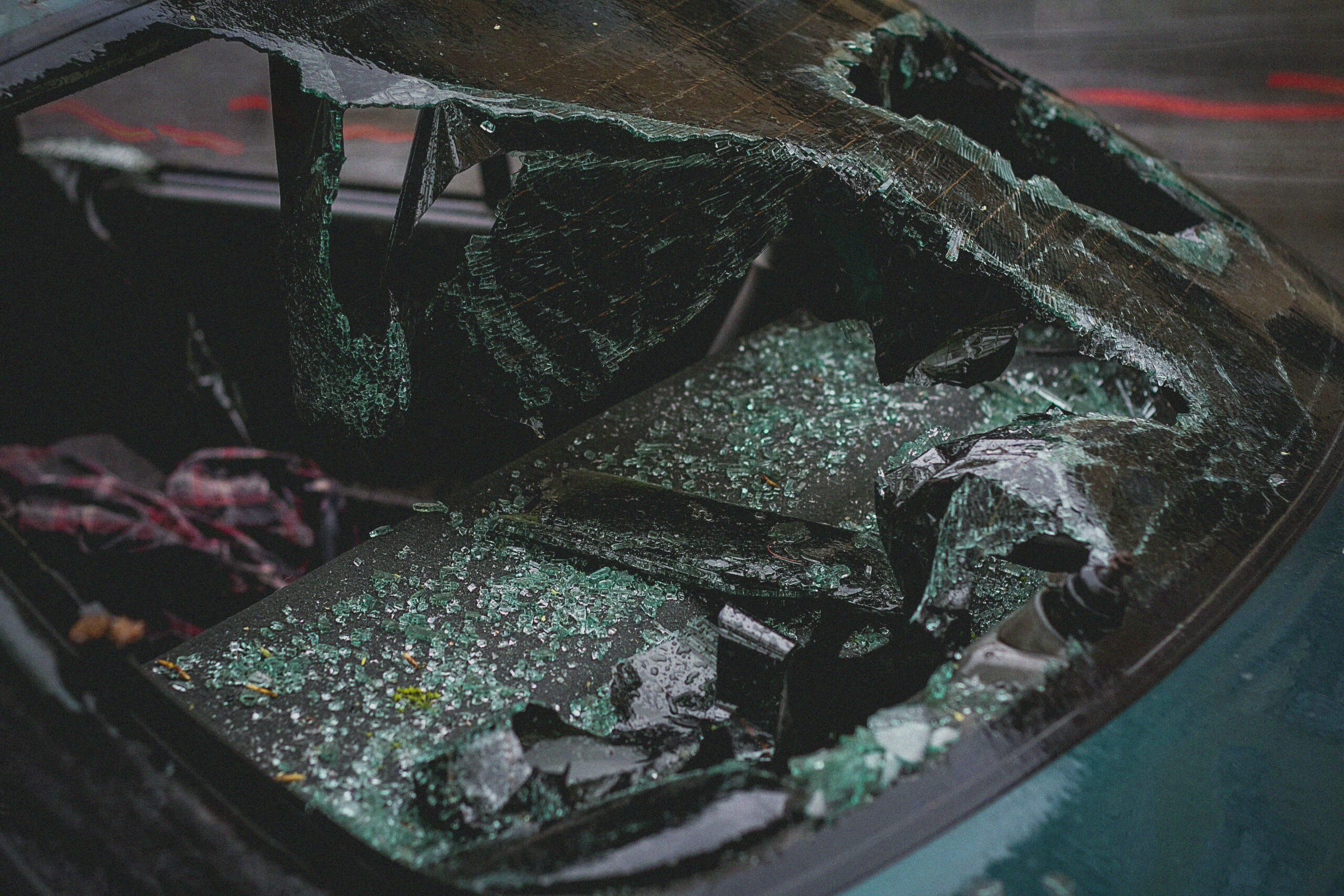 What is Florida’s Windshield Replacement Law? Miami Personal Injury and Insurance Attorneys